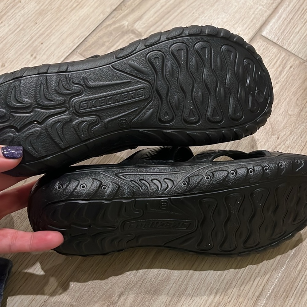 Skechers Outdoor Lifestyle Foamies Sandals Brand New without tags - Picture 3 of 4
